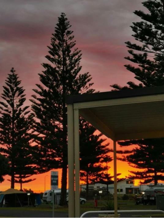 Moana Beach Tourist Park Luaran gambar